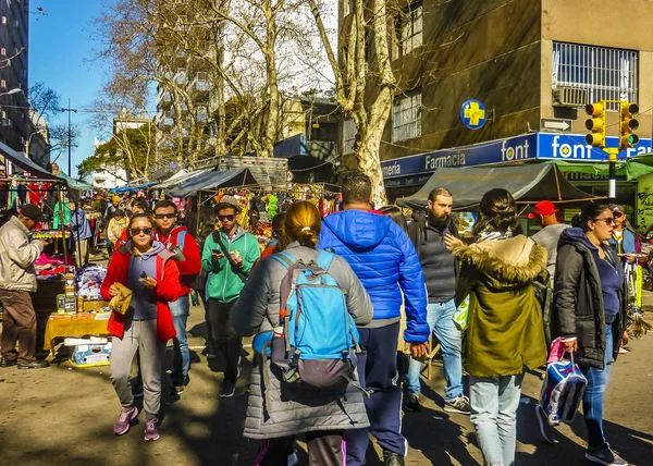 Strada Fiera di Tristan Narvaja, Montevideo, Uruguay — Foto Stock