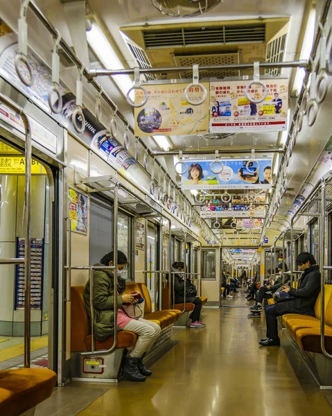 Half entry Metro Train Interior, Tokio, Japonia — Zdjęcie stockowe