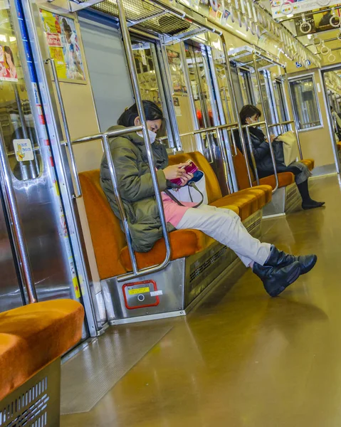 Half entry Metro Train Interior, Tokio, Japonia — Zdjęcie stockowe