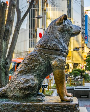 Hachiko Dog Sculpture, Tokyo, Japan clipart