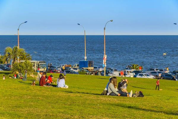 Uferpark, Buceo Nachbarschaft, montevideo, uruguay — Stockfoto