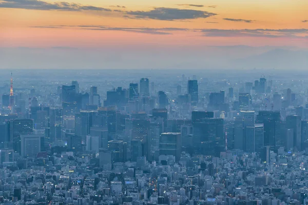 Воздушный вид Токио на закат — стоковое фото