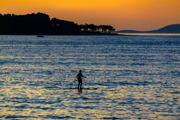 Sonnenuntergang Landschaft Mann Paddeln Bord Strand Von Mansa Punta Del — Stockfoto