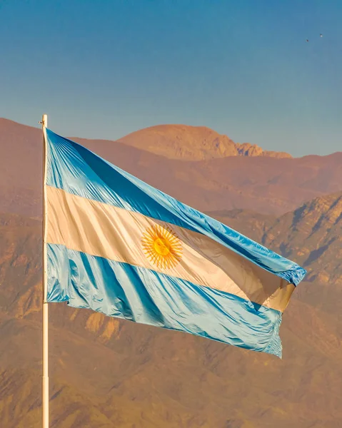 Bandeira Argentina Sobre Paisagem Cena Dia Livre — Fotografia de Stock