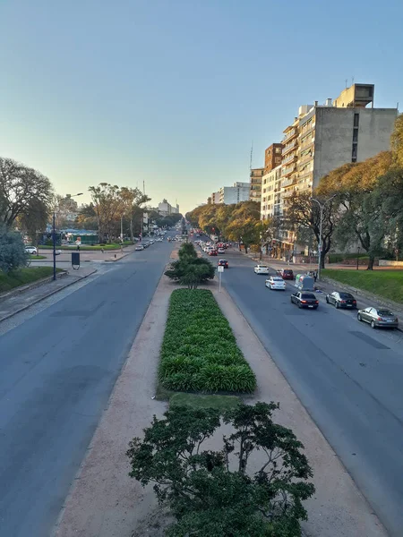 乌鲁圭市蒙太市的一条主要街道 艺术大道上的城市场景 — 图库照片