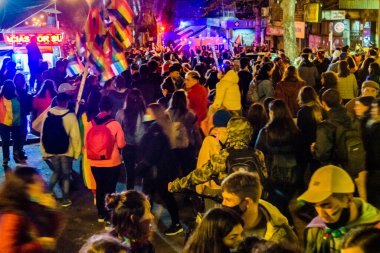 MONTEVIDEO, URUGUAY, EYLÜL 2020 - Gece Sahnesi Çeşitliliği geçit töreni, Montevideo şehri, uruguay