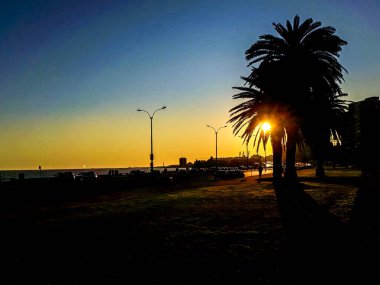 Günbatımı şehir sahnesi, Montevideo şehri, uruguay