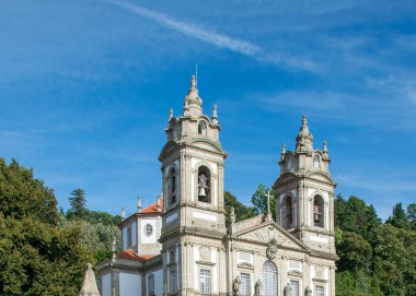 Bom Jesus do monte katolik türbesinin dış görünüşü; tenolar, Braga şehrinin dışında, portgual