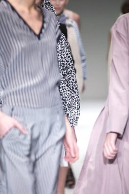 Gösteri, podyum olay, pist defile
