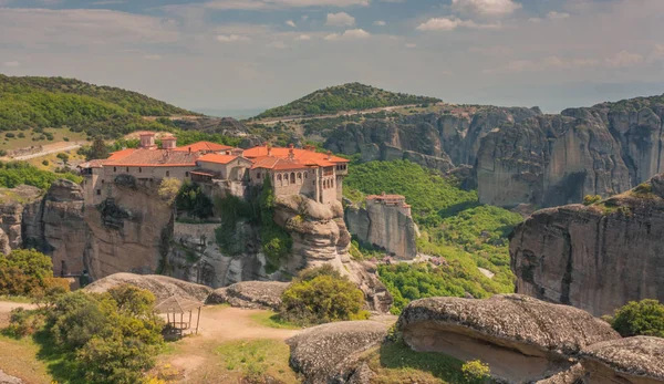Meteora Manastırları Görünümü