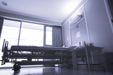 Hastane standart VIP Oda yataklar ve modern bir hastanede donatılmış rahat tıp