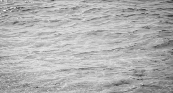 水背景 美丽的海洋与波浪地平线表面 — 图库照片