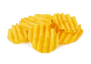Beyaz arkaplanda izole edilmiş patates cipsi.