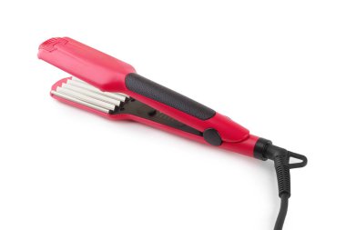 Beyaz arkaplanda izole edilmiş saç düzleştirici