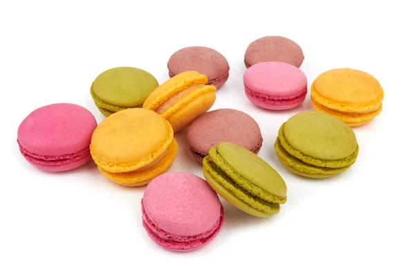 Macarons Coloridos Franceses Aislados Sobre Fondo Blanco — Foto de Stock