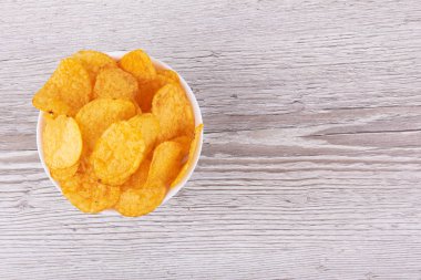 Patates cipsi kasede