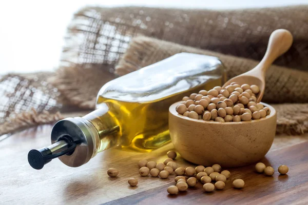 Soya yağı ve soya üzerinde ahşap