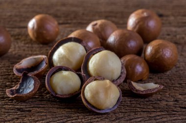 Macadamia nut Tarih ahşap masa.