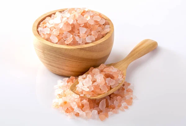 Himalaya tuz beyaz bir arka plan üzerinde