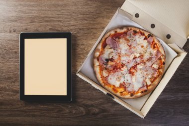 Pizza teslimat menüsünü kabul et