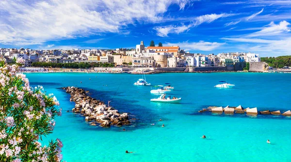 Italské Prázdniny Krásná Otranto Tyrkysovým Mořem Puglia — Stock fotografie