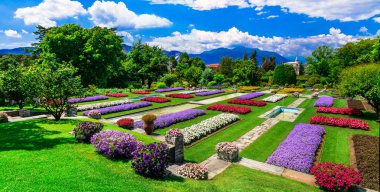 Villa Taranto güzel bahçeleri ile. Göl Lago Maggiore, Kuzey İtalya.