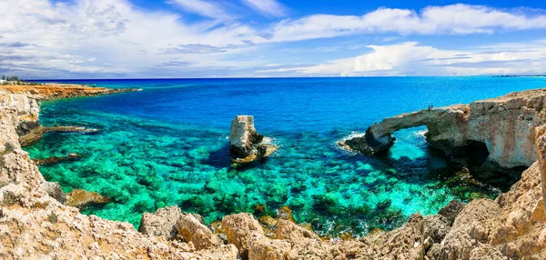 Güzel Doğa Kristal Berraklığında Suları Kıbrıs Sevgili Ayia Napa Kemer — Stok fotoğraf