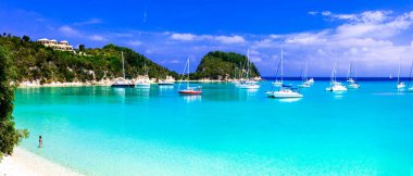 Güzel Lakka beach, Paxos Island, Yunanistan.