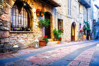 Ortaçağ İtalyan Town Assisi Umbria şirin sokakları.