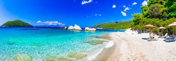 Skopelos Island - Milia plaj rahatlatıcı en iyi plajları. Sporades, Yunanistan