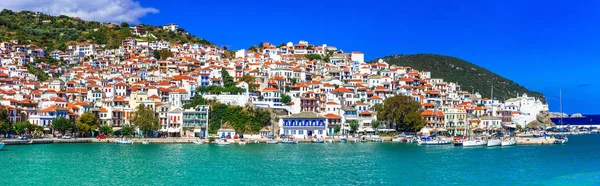Vackra Grekiska Öarna Fantastisk Skopelos Utsikt Över Stad Och Hamn — Stockfoto