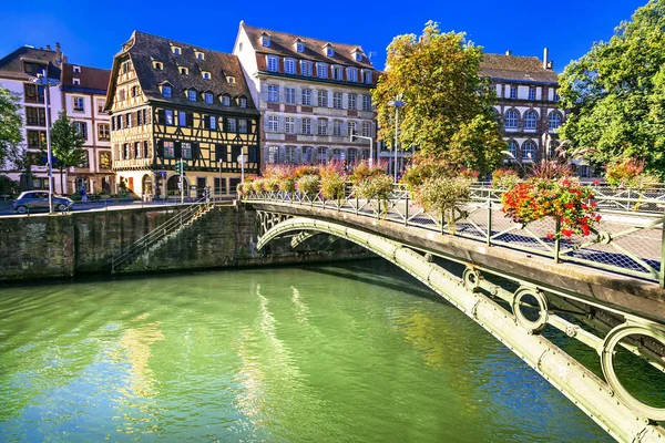 Romantiska Gamla Staden Strasbourg Petite France Med Charmiga Kanaler Frankrike — Stockfoto