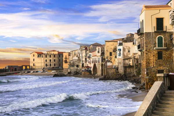 Ιταλικές Διακοπές Όμορφη Παραλιακή Πόλη Cefalu Στη Σικελία — Φωτογραφία Αρχείου