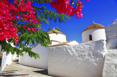 Güzel Patmos Adası, görünümü geleneksel kilise, Yunanistan.