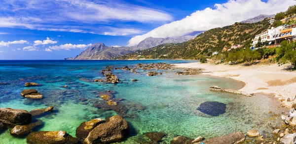 Vackra stränder på ön Kreta. Plakias på södra. Grekland — Stockfoto