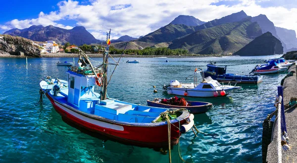 Isla de Gran Canaria - pintoresco pueblo pesquero tradicional La Aldea de San Nicolás . —  Fotos de Stock
