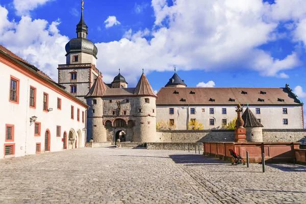 Landmarks of Germany - medieval fortress Marienberg . Symbol of  Wurzburg. — Stock Photo, Image