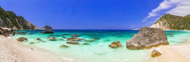 Yunanistan'ın en iyi plajları - Kefalonia, İyonya adaları Myrtos