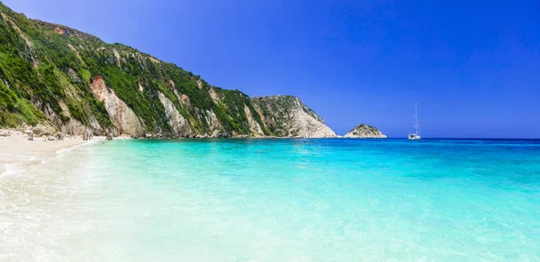 De bästa stränderna i Grekland-Myrtos i Kefalonia Island — Stockfoto