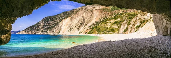 Najlepsze plaże Grecji-Myrtos na wyspie Kefalonia — Zdjęcie stockowe