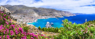 Kalimnos Adası-Pothia kasaba görünümü güzel sahne. Yunanistan.