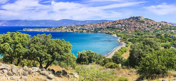 Panoramic view of beautiful Molyvos town in Lesvos island. best — Stock Photo, Image