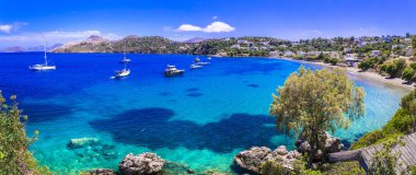 Yunanistan serisinin en iyisi - berrak turkuaz denizli güzel Leros adası.