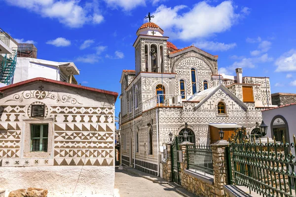 Mooiste traditionele dorpen van Griekenland - Pyrgi op het eiland Chios. — Stockfoto