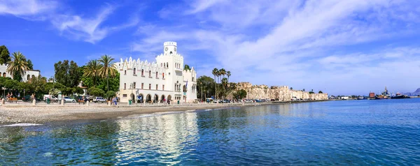 Reizen (Cruise) in Griekenland-pittoreske haven van Kos Island. Dodecanese Island. — Stockfoto