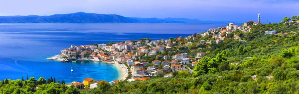 Increíble costa adriática. Hermosas playas y pueblos de Croacia, Igrane . —  Fotos de Stock