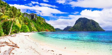 Tropikal doğa ve eşsiz Palawan adasının cenneti. Büyülü El Nido. Filipinler