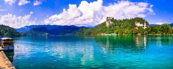 Krása Přírodě Jezero Scenérie Nádherné Bled Slowenia Populární Turistická Atrakce — Stock fotografie