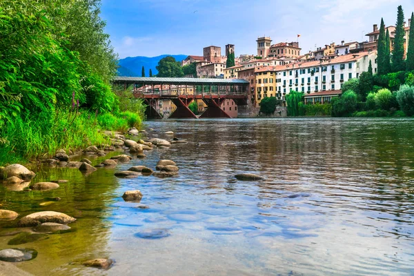 Gyönyörű Középkori Városok Olaszország Festői Bassano Del Grappa Híres Híd — Stock Fotó