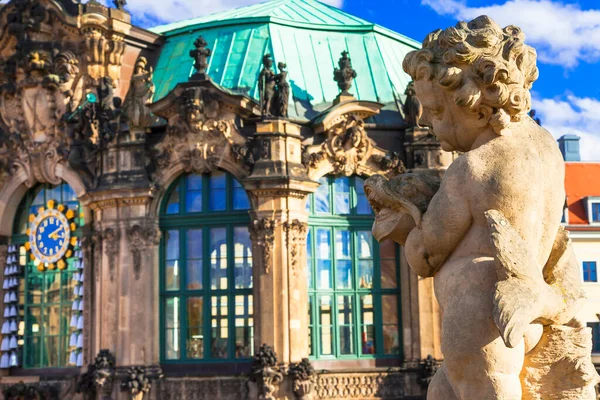 德累斯顿著名的Zwinger博物馆和画廊 德国最宏伟的巴洛克建筑之一 — 图库照片